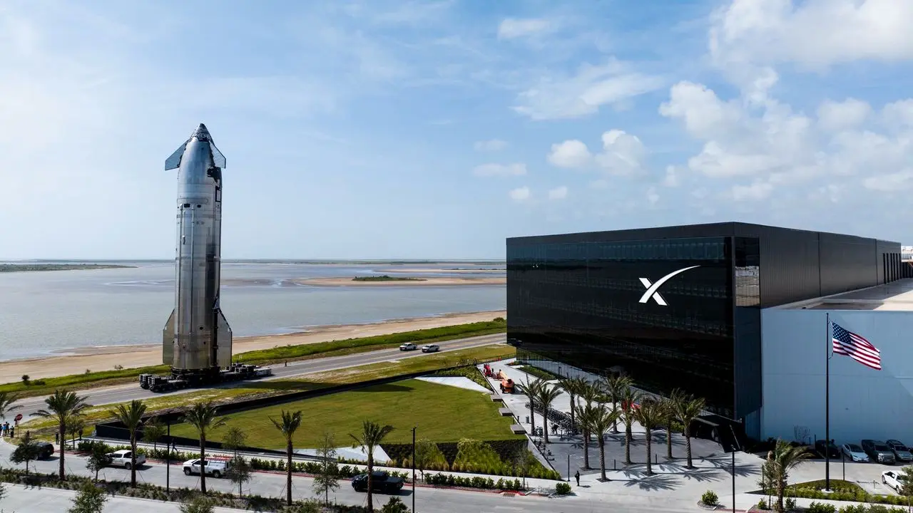 在星舰V3超重型火箭发射前夕,SpaceX的星基地一名工人死亡